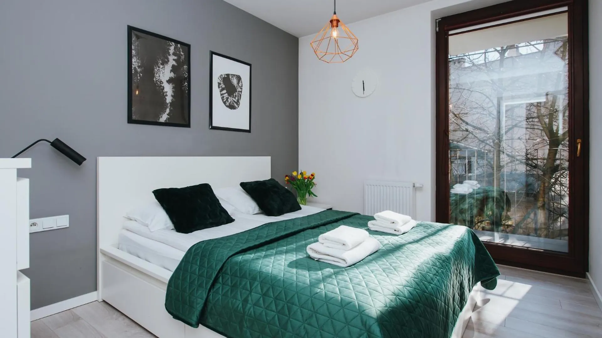 Horizon Apartments - Krowoderska Kraków 0*,  Polen